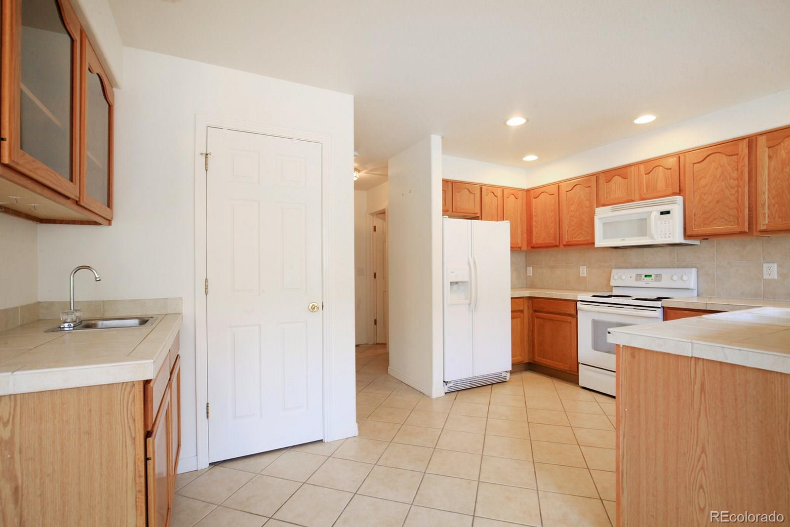 5306 Stuart Street Denver, CO 80212 - Photo 6 of 25 Gallery Image 6