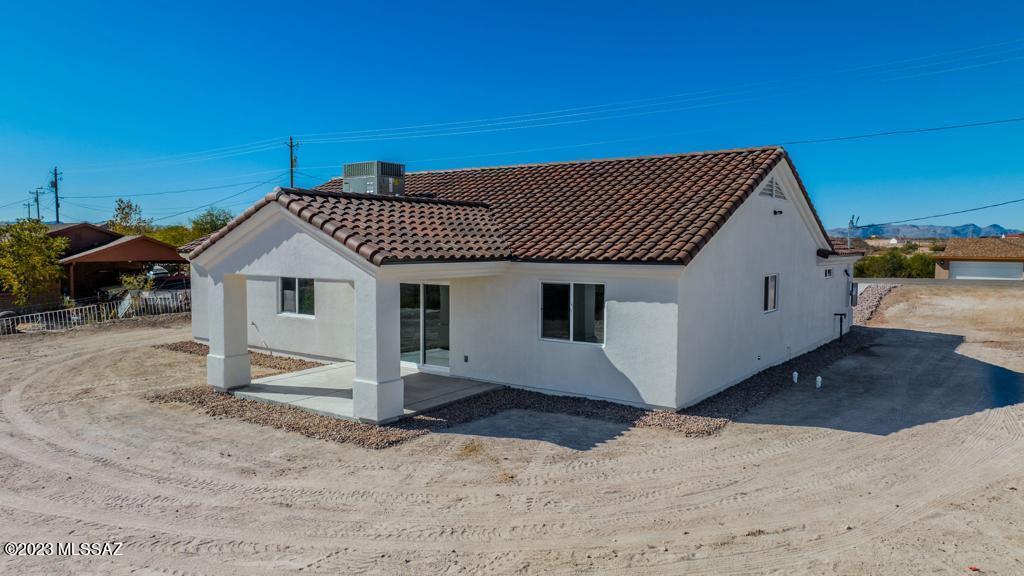1013 Calle Coyote Rio Rico, AZ 85648 - Photo 2 of 15