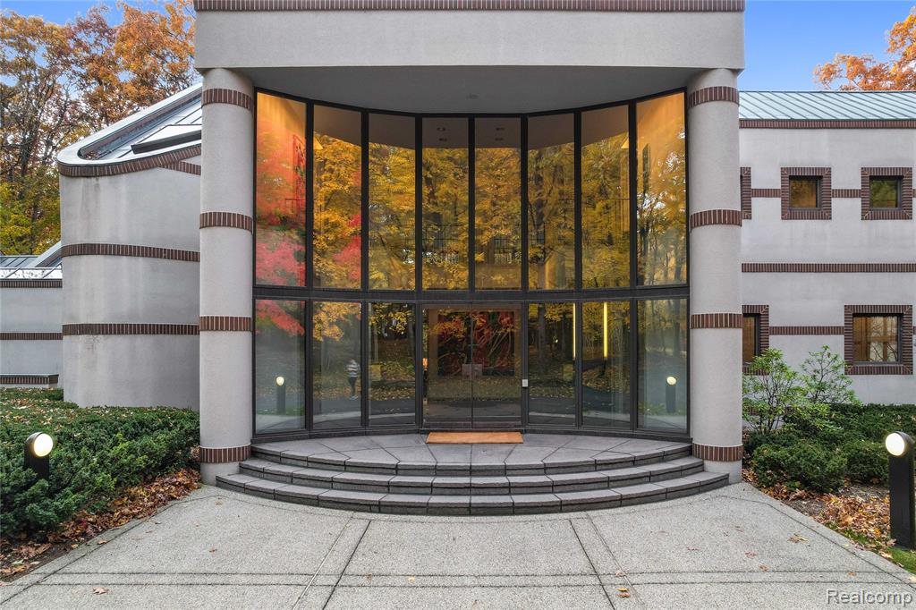 1335 Trowbridge Road Bloomfield Hills, MI 48304 - Photo 5 of 70
