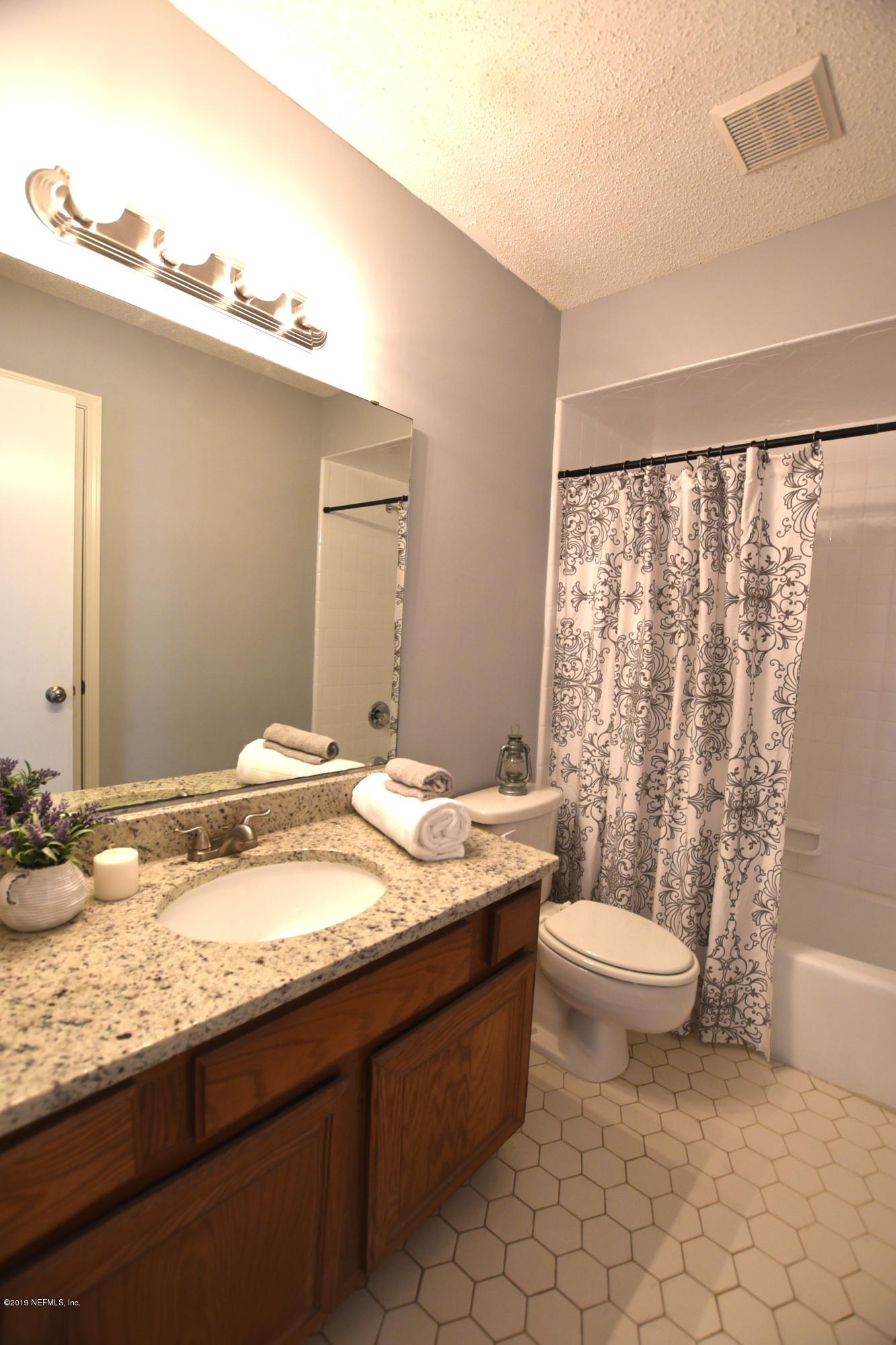 2897 Percy Road Jacksonville, FL 32218 - Photo 23 of 39 Guest Bathroom