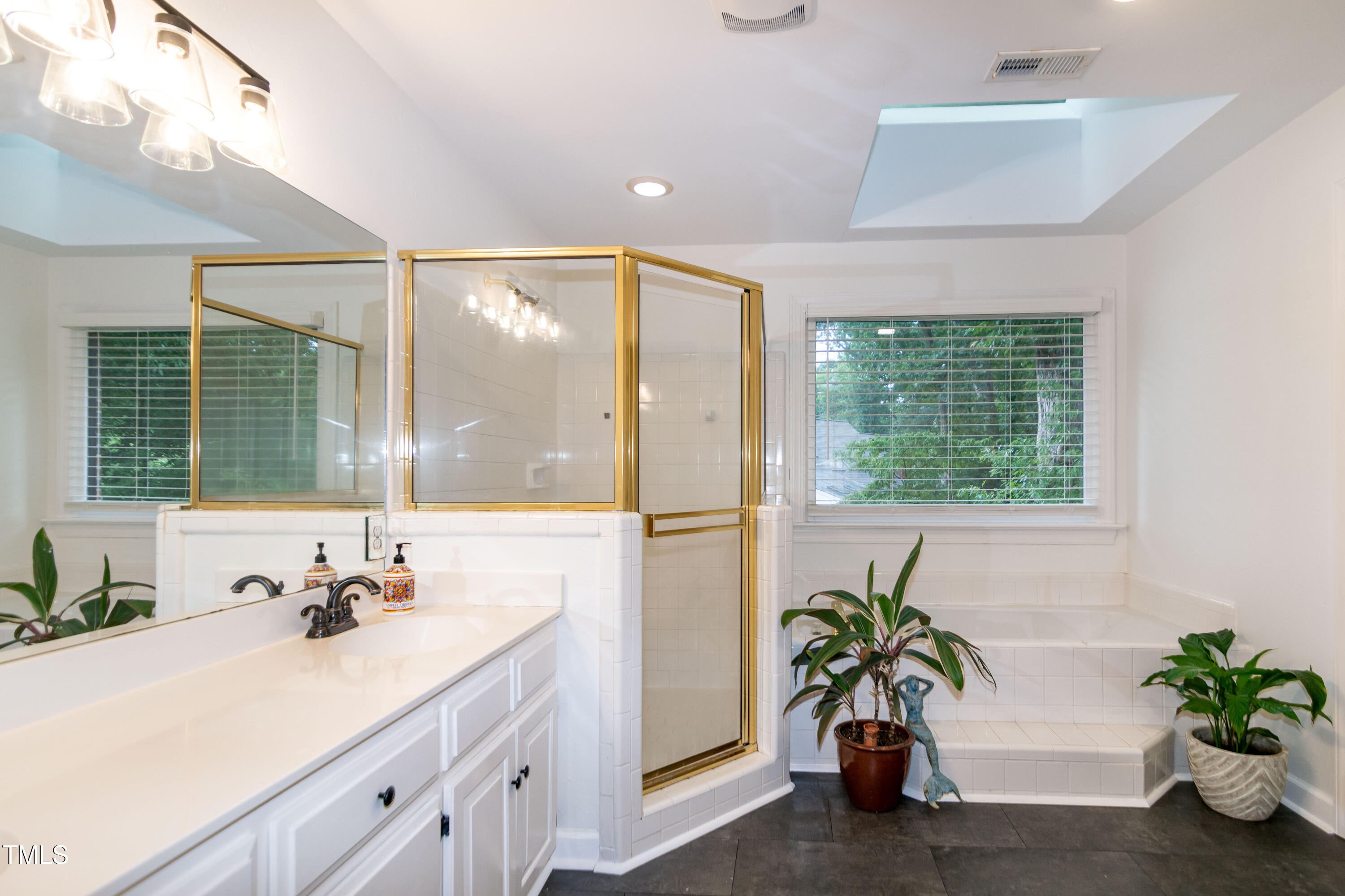 8012 Windsor Ridge Drive Raleigh, NC 27615 - Photo 19 of 39 RJP_X_5595