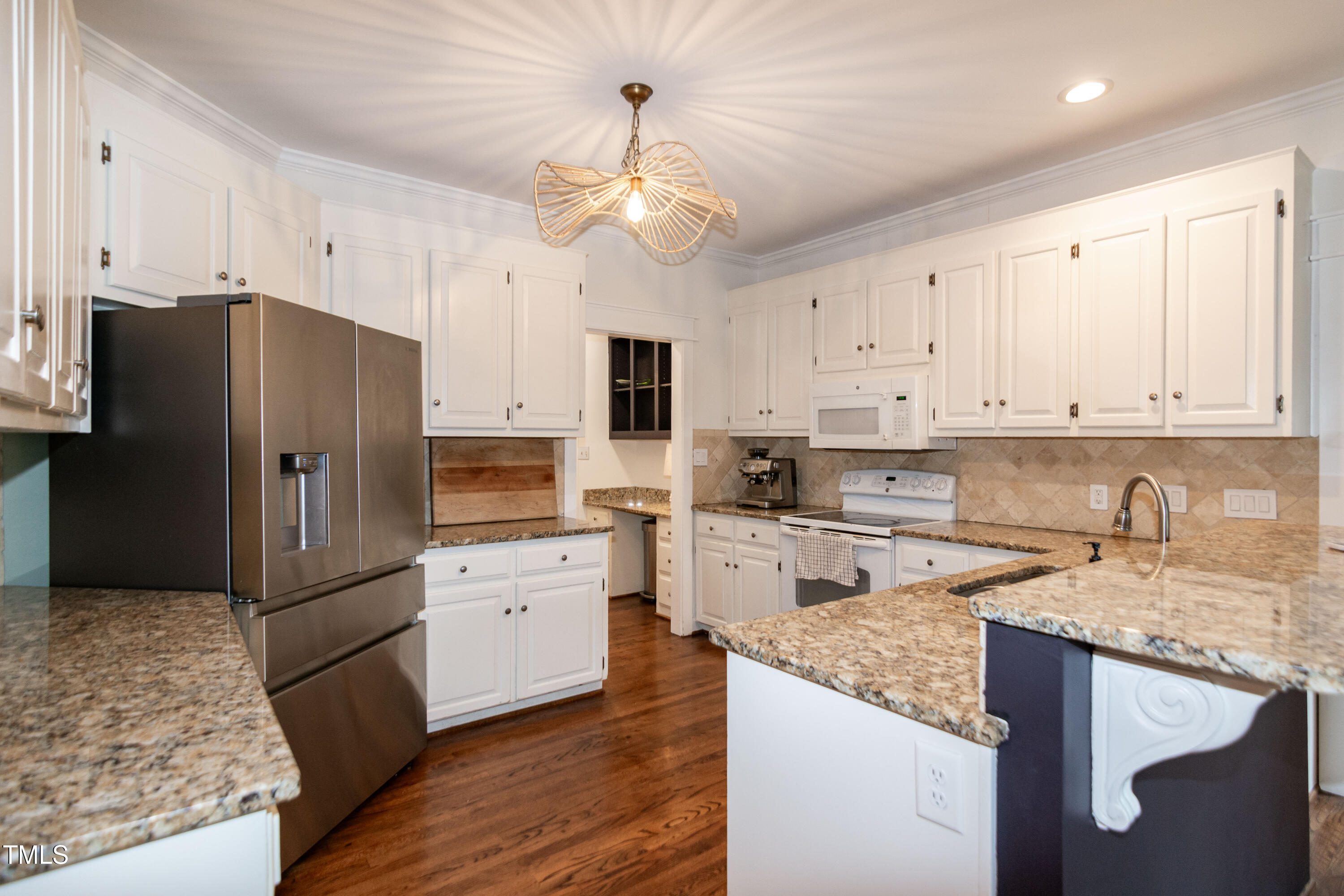 8012 Windsor Ridge Drive Raleigh, NC 27615 - Photo 7 of 39 RJP_X_5573