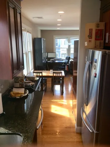 $4,100 | 89 Allston Street, Unit 2, Cambridge, MA 02139