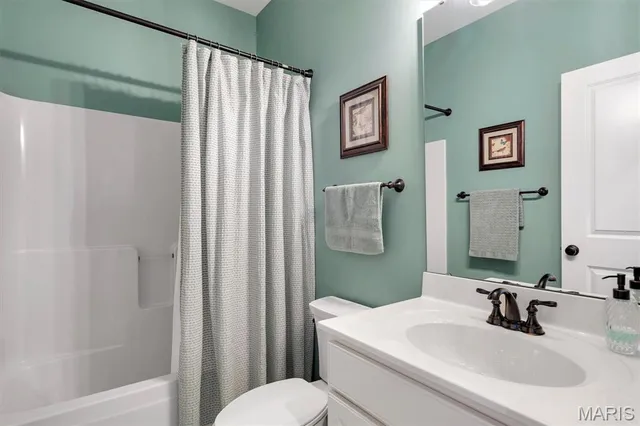 $625,000 | 213 Wyndemere Lane, Lake St. Louis, MO 63367