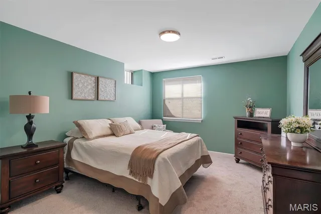 $625,000 | 213 Wyndemere Lane, Lake St. Louis, MO 63367