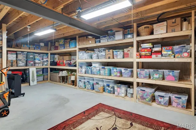 $625,000 | 213 Wyndemere Lane, Lake St. Louis, MO 63367