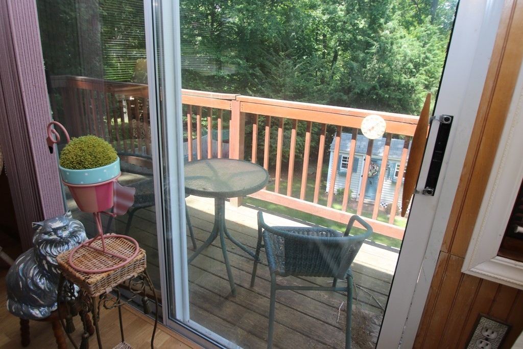 17 Reynolds Road Wakefield, MA 01880 - Photo 11 of 30 Gallery Image 11