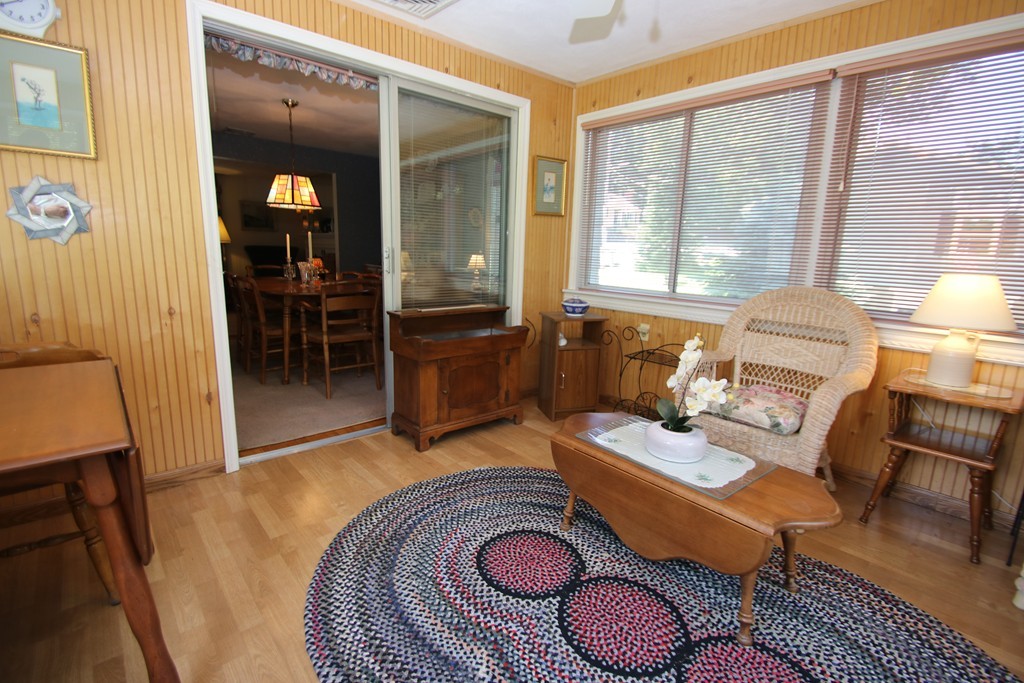 17 Reynolds Road Wakefield, MA 01880 - Photo 12 of 30 Gallery Image 12