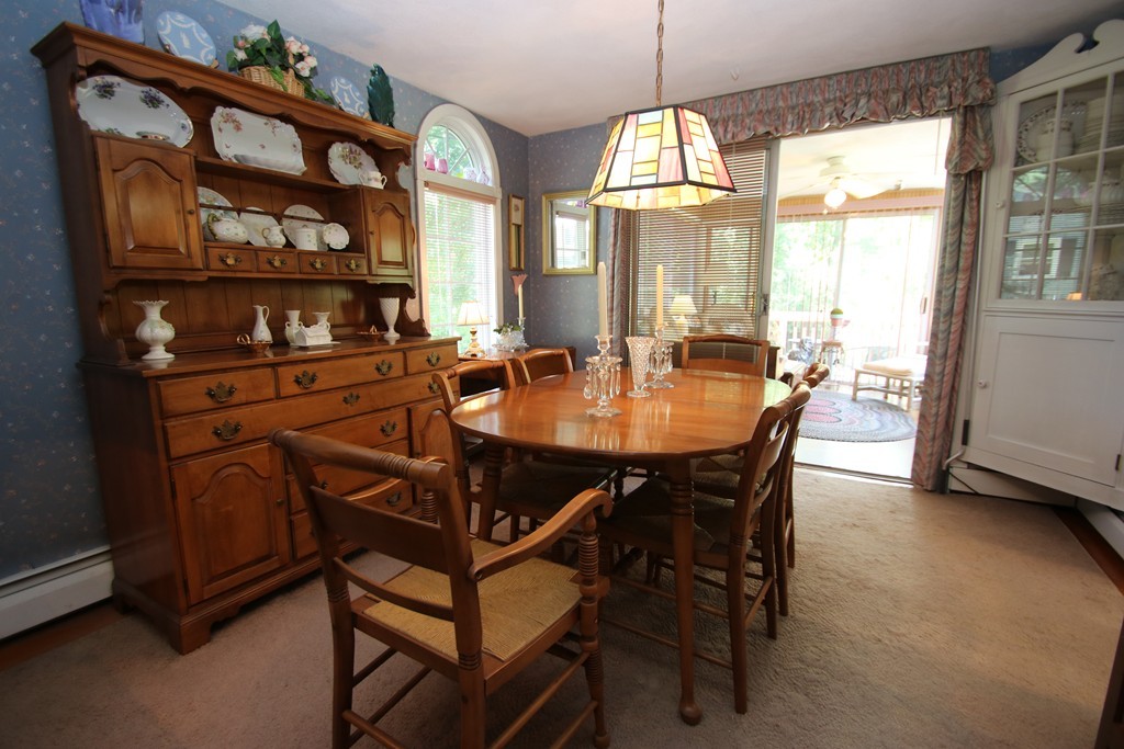 17 Reynolds Road Wakefield, MA 01880 - Photo 7 of 30 Gallery Image 7