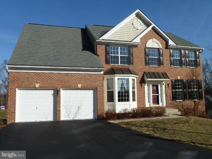 8209 Michaels Ridge Ellicott City, MD 21043 - Photo 1 of 25 Exterior (Main)