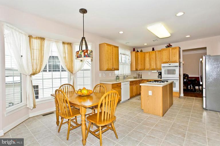 8209 Michaels Ridge Ellicott City, MD 21043 - Photo 3 of 25 Breakfast Area