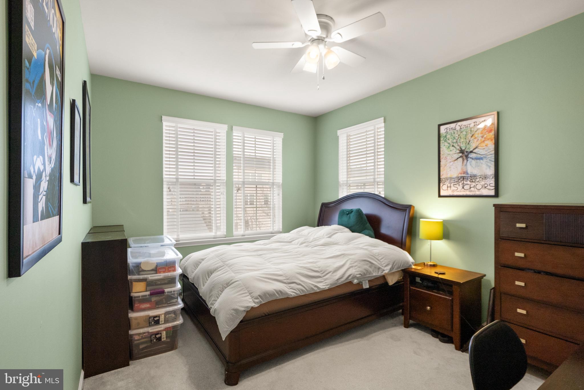 11968 Benton Lake Road Bristow, VA 20136 - Photo 25 of 52 Large 16x11 second bedroom & lighted ceiling fan.