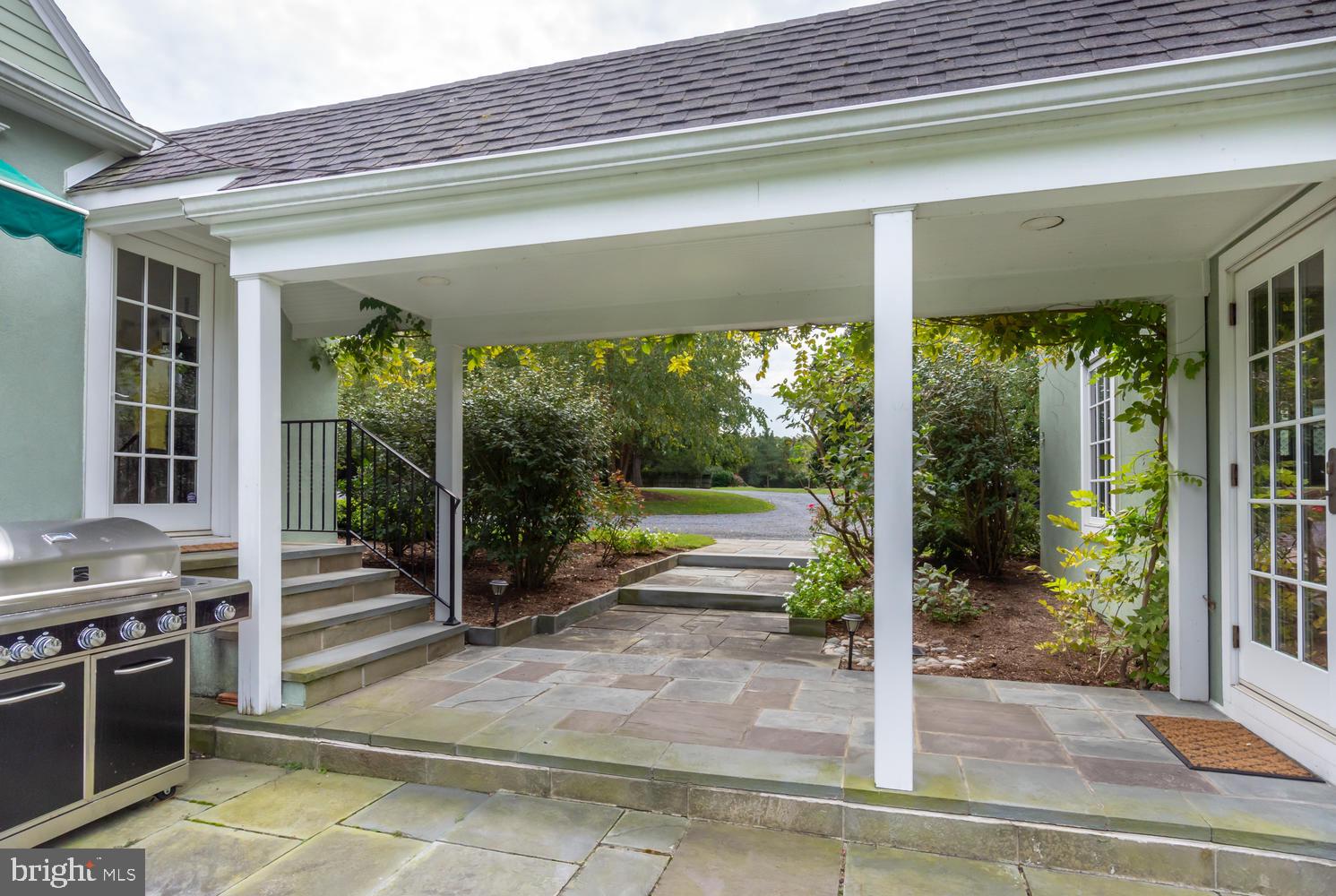 28692 Edgemere Road Easton, MD 21601 - Photo 6 of 80 Breezeway connecting main and guest house