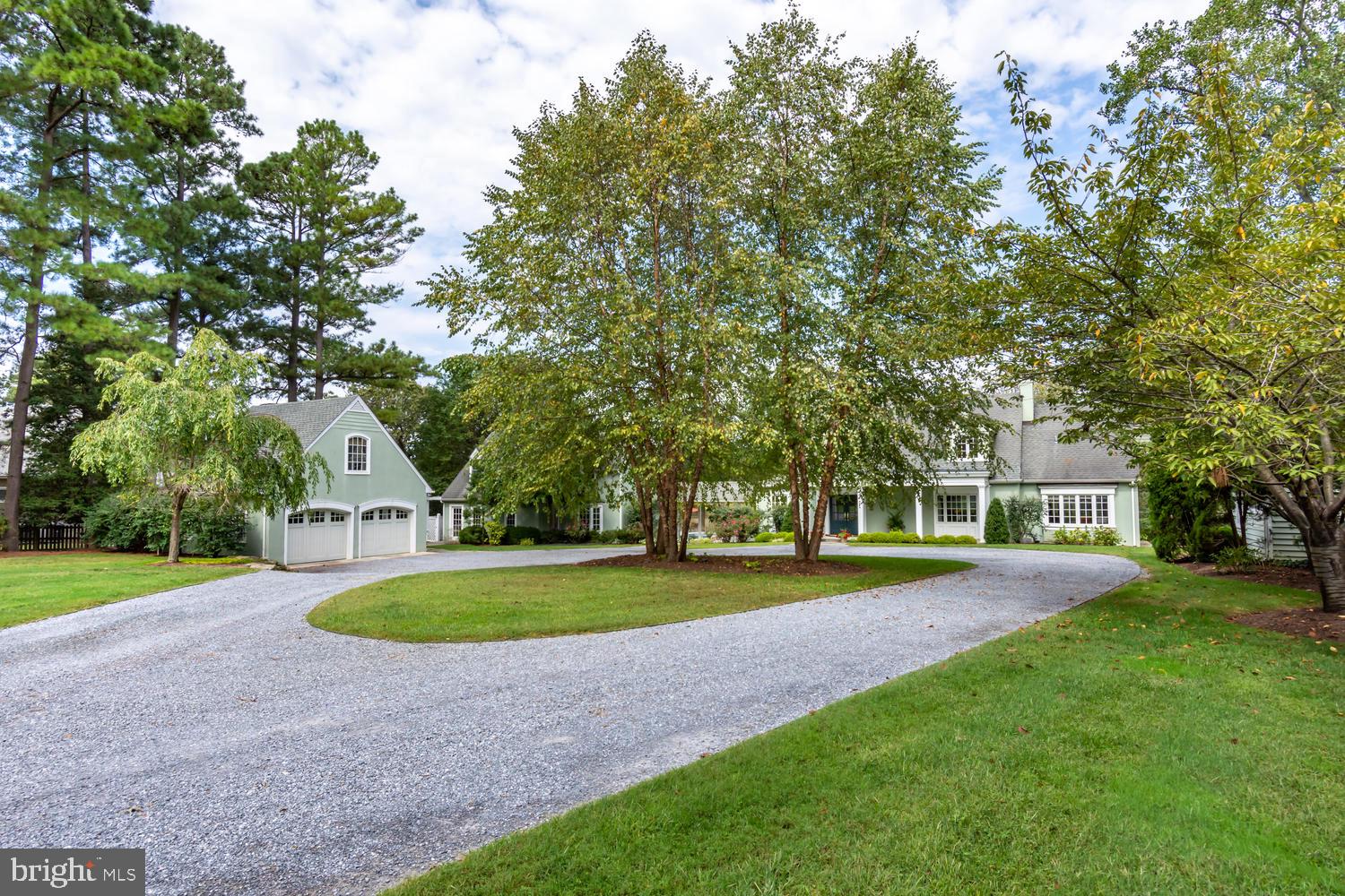 28692 Edgemere Road Easton, MD 21601 - Photo 73 of 80 Circular drive - plenty of guest parking