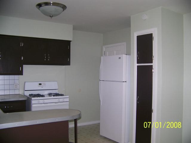 579 Acton Road Columbus, OH 43214 - Photo 4 of 9