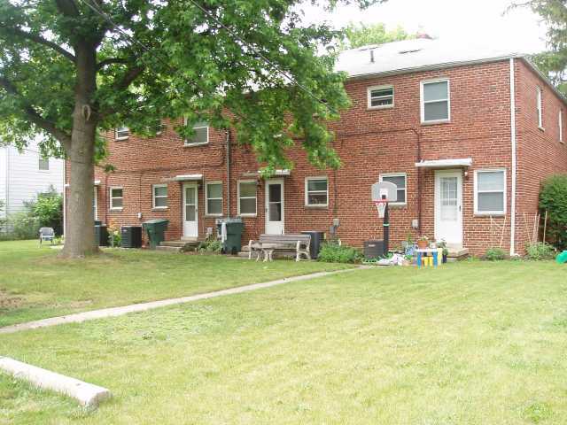 579 Acton Road Columbus, OH 43214 - Photo 7 of 9