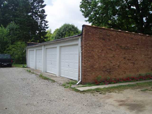 579 Acton Road Columbus, OH 43214 - Photo 8 of 9