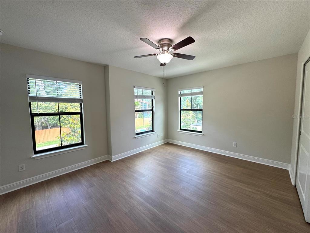 2861 Mayer Street Orlando, FL 32806 - Photo 21 of 32