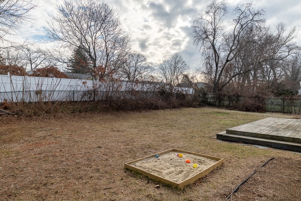 51 Ferncliff Avenue Springfield, MA 01119 - Photo 16 of 18