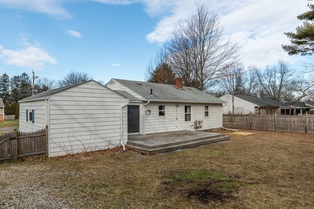51 Ferncliff Avenue Springfield, MA 01119 - Photo 17 of 18