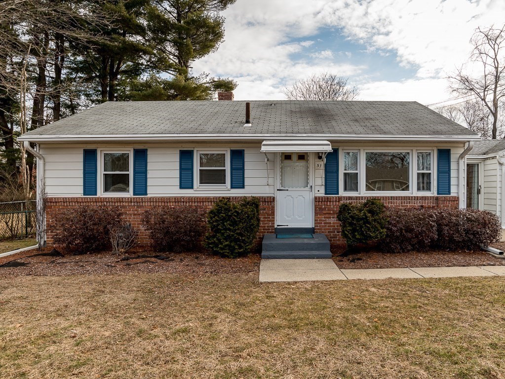51 Ferncliff Avenue Springfield, MA 01119 - Photo 2 of 18