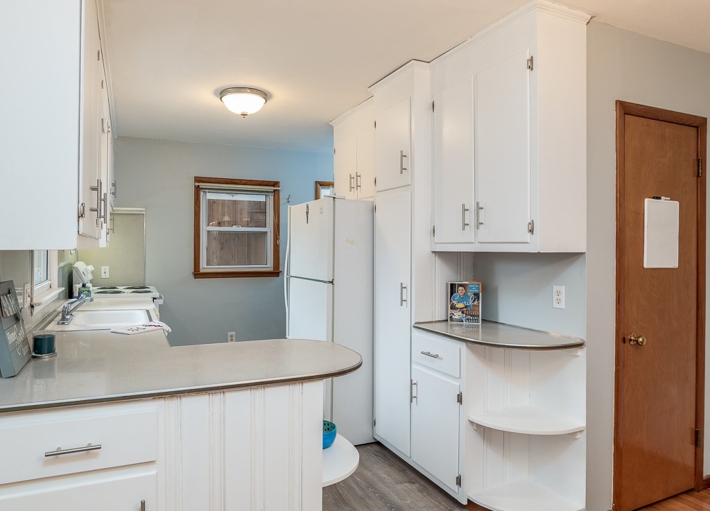 51 Ferncliff Avenue Springfield, MA 01119 - Photo 7 of 18