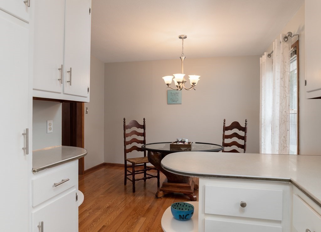51 Ferncliff Avenue Springfield, MA 01119 - Photo 8 of 18