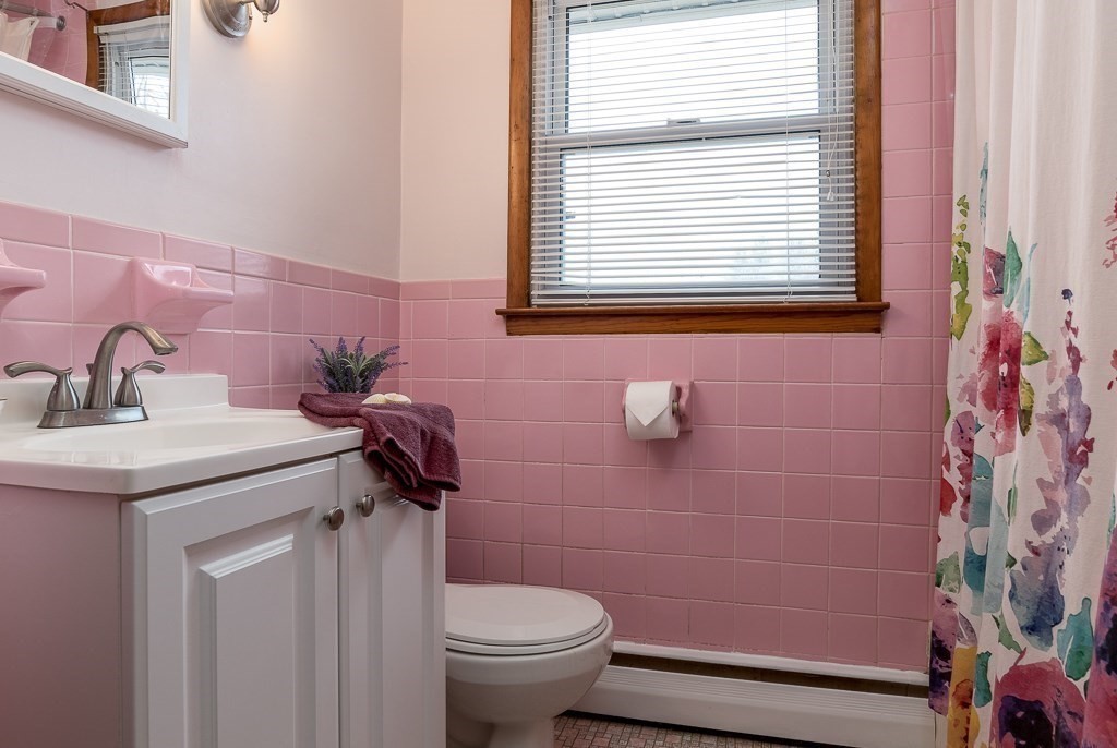 51 Ferncliff Avenue Springfield, MA 01119 - Photo 9 of 18
