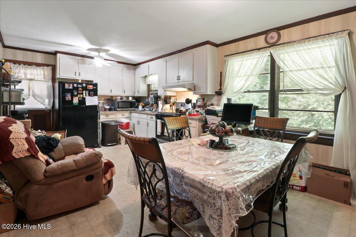 9781 Red Oak Road Whitakers, NC 27891 - Photo 7 of 10