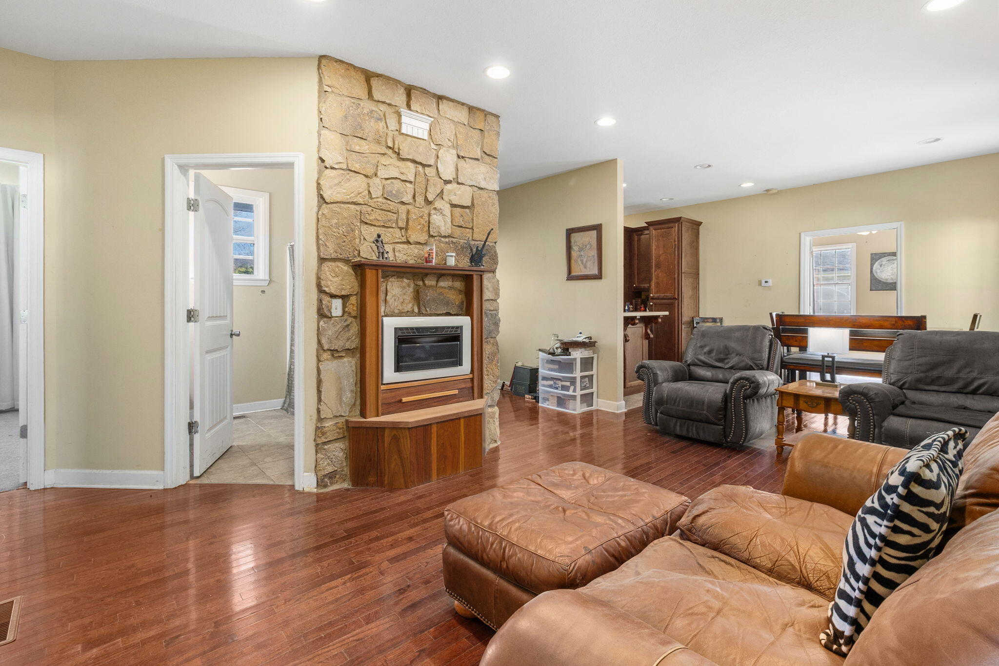 411 West 2nd Street Jasper, TN 37347 - Photo 15 of 42 11-web-or-mls-IMG_3209