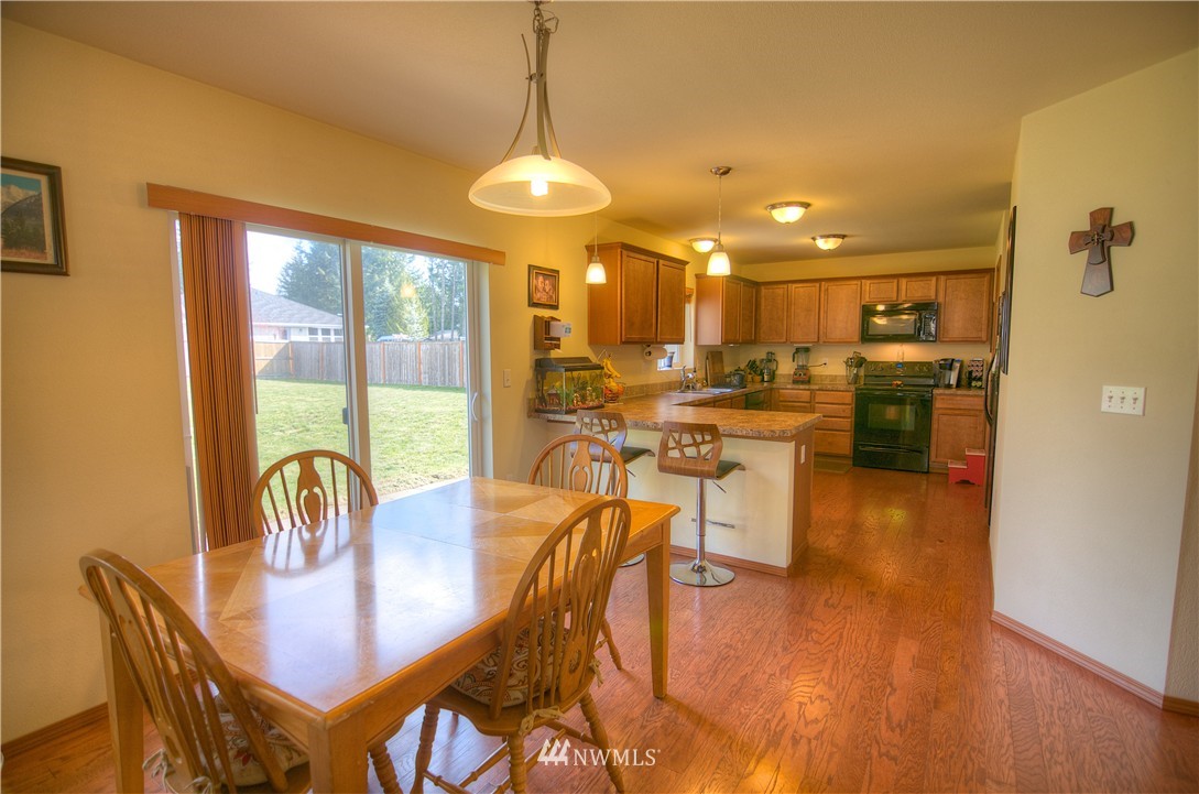 403 Raintree Loop Court Southeast Rainier, WA 98576 - Photo 11 of 23 Gallery Image 11