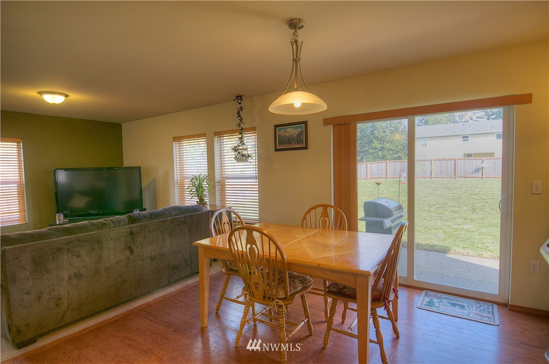 403 Raintree Loop Court Southeast Rainier, WA 98576 - Photo 10 of 23 Gallery Image 10