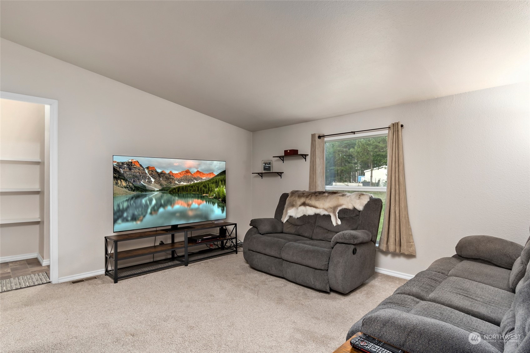 4051 Degraff Road Oak Harbor, WA 98277 - Photo 21 of 33 Gallery Image 21