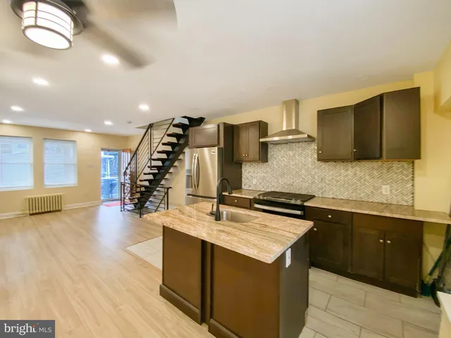 $199,900 | 555 Mayland Street, Philadelphia, PA 19144