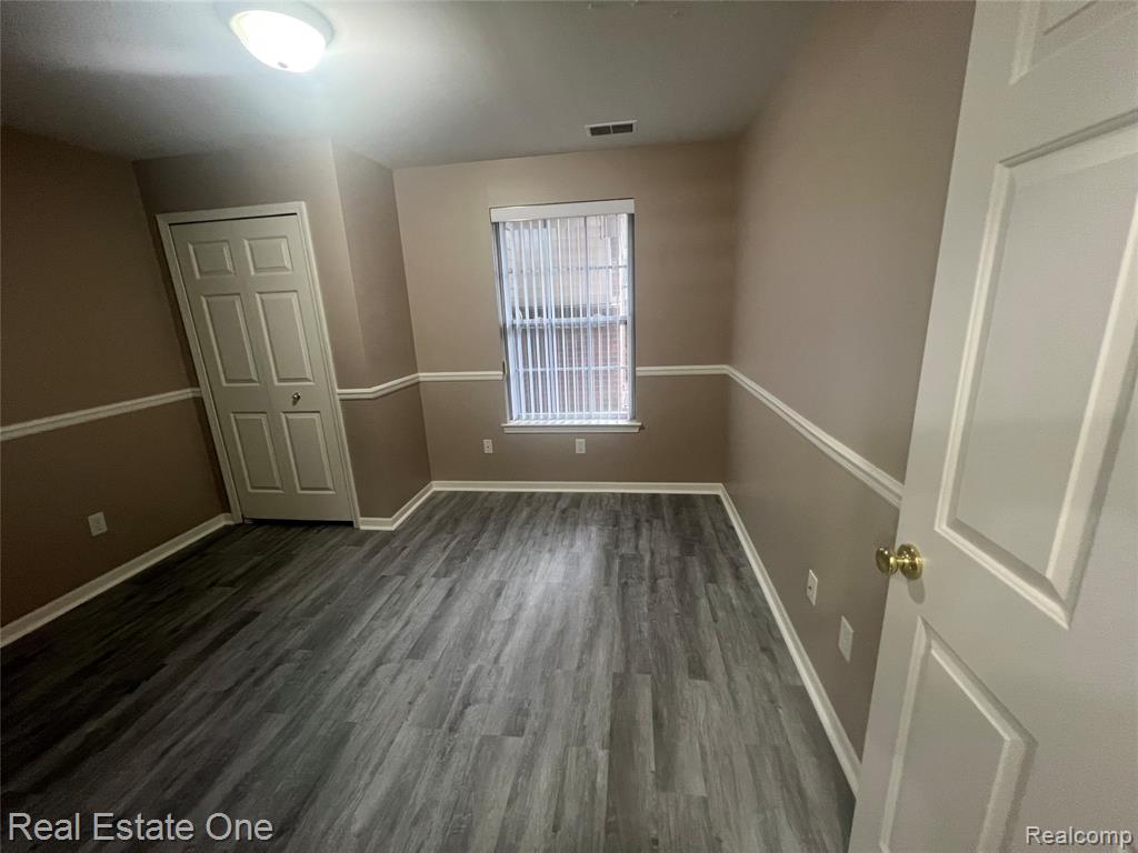 20656 Dunham Road Clinton Township, MI 48038 - Photo 24 of 36