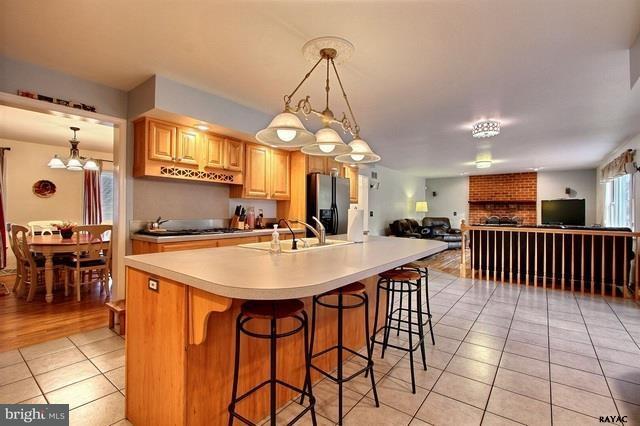2748 Chestnut Run Road York, PA 17402 - Photo 4 of 25 Gallery Image 4