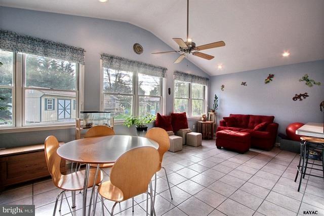 2748 Chestnut Run Road York, PA 17402 - Photo 7 of 25 Gallery Image 7