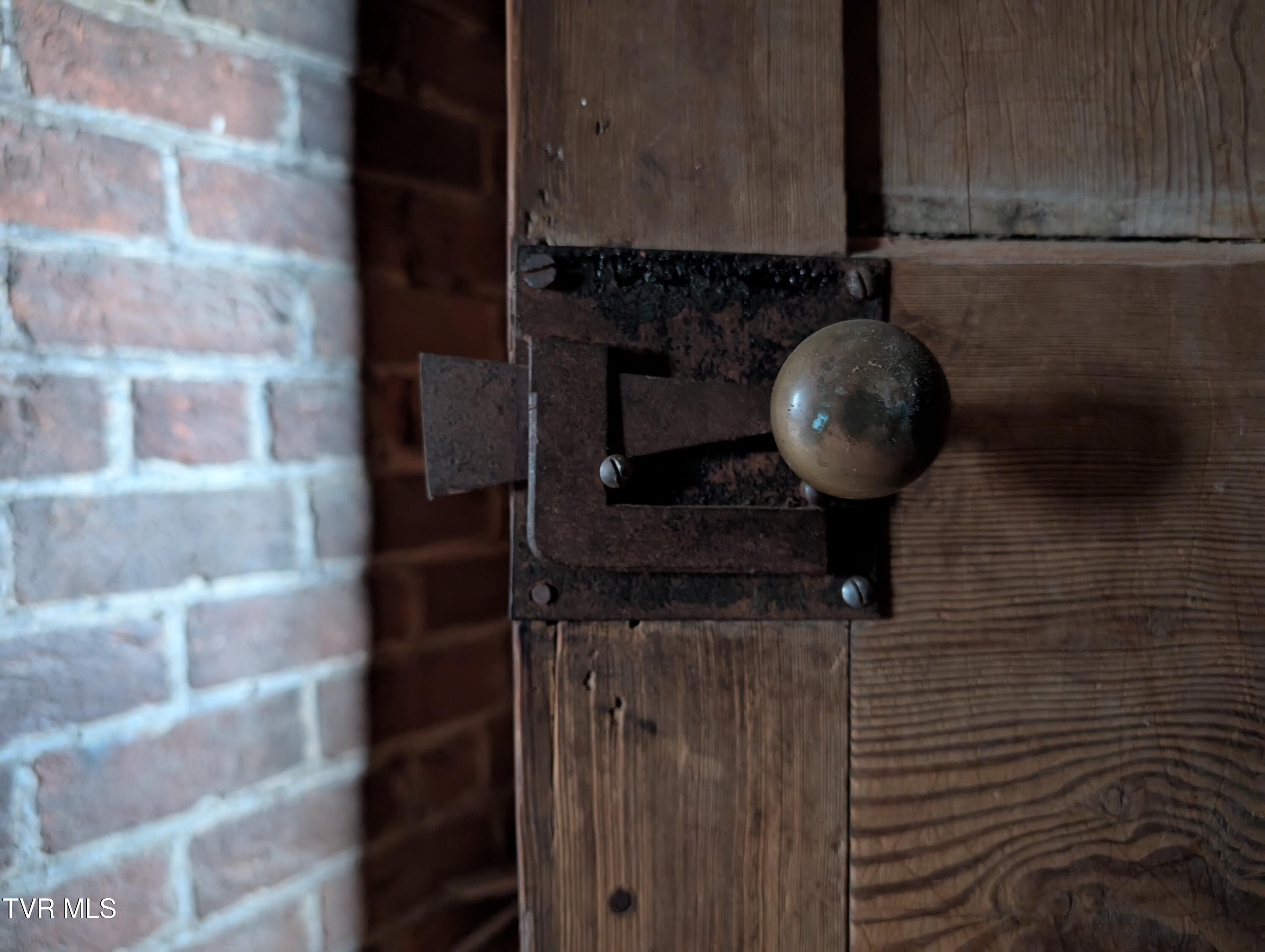 337 Painter Road Bristol, TN 37620 - Photo 36 of 52 PXL_20250320_181211158