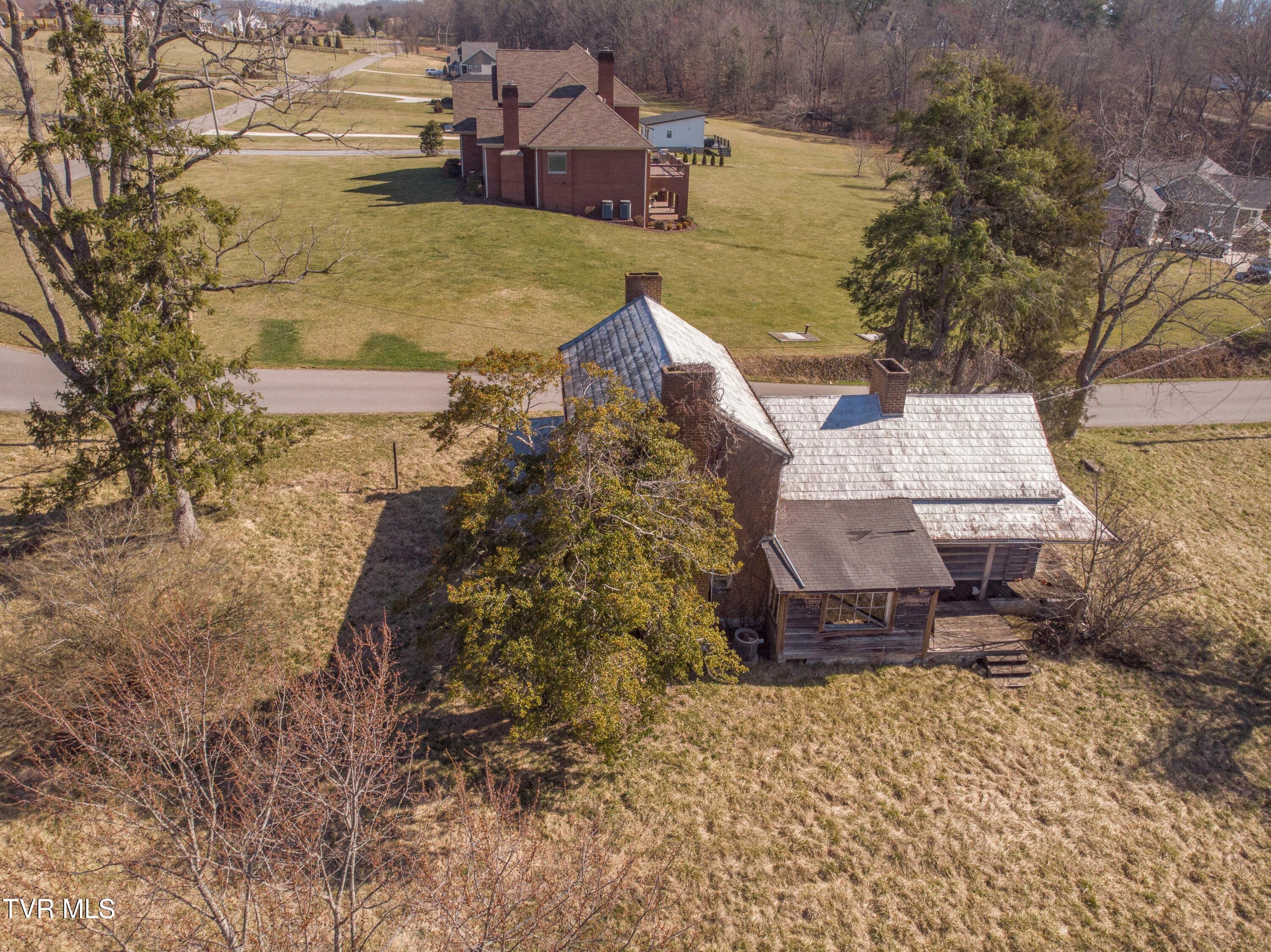 337 Painter Road Bristol, TN 37620 - Photo 37 of 52 Painter-40~2