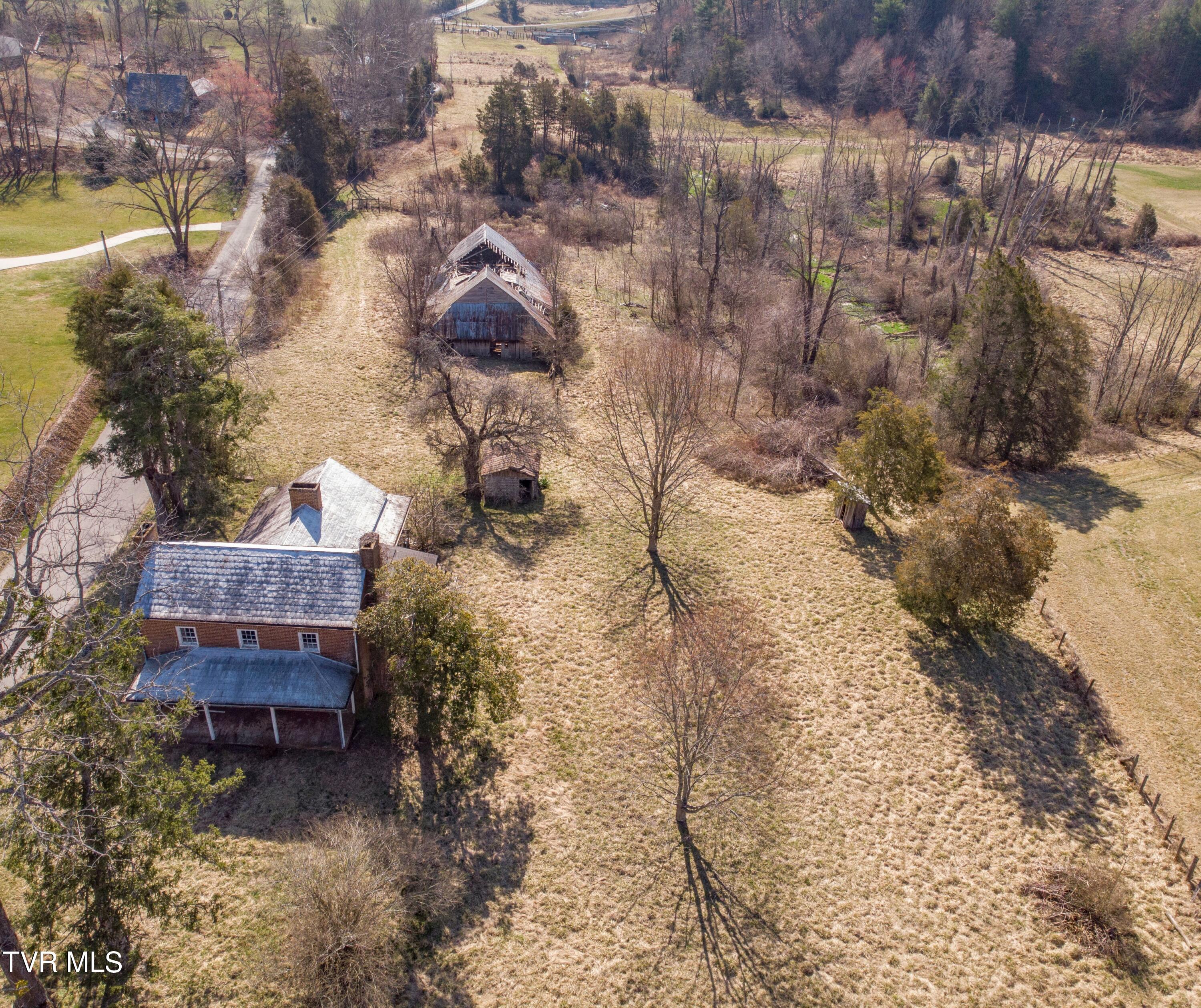 337 Painter Road Bristol, TN 37620 - Photo 39 of 52 Painter-36~2