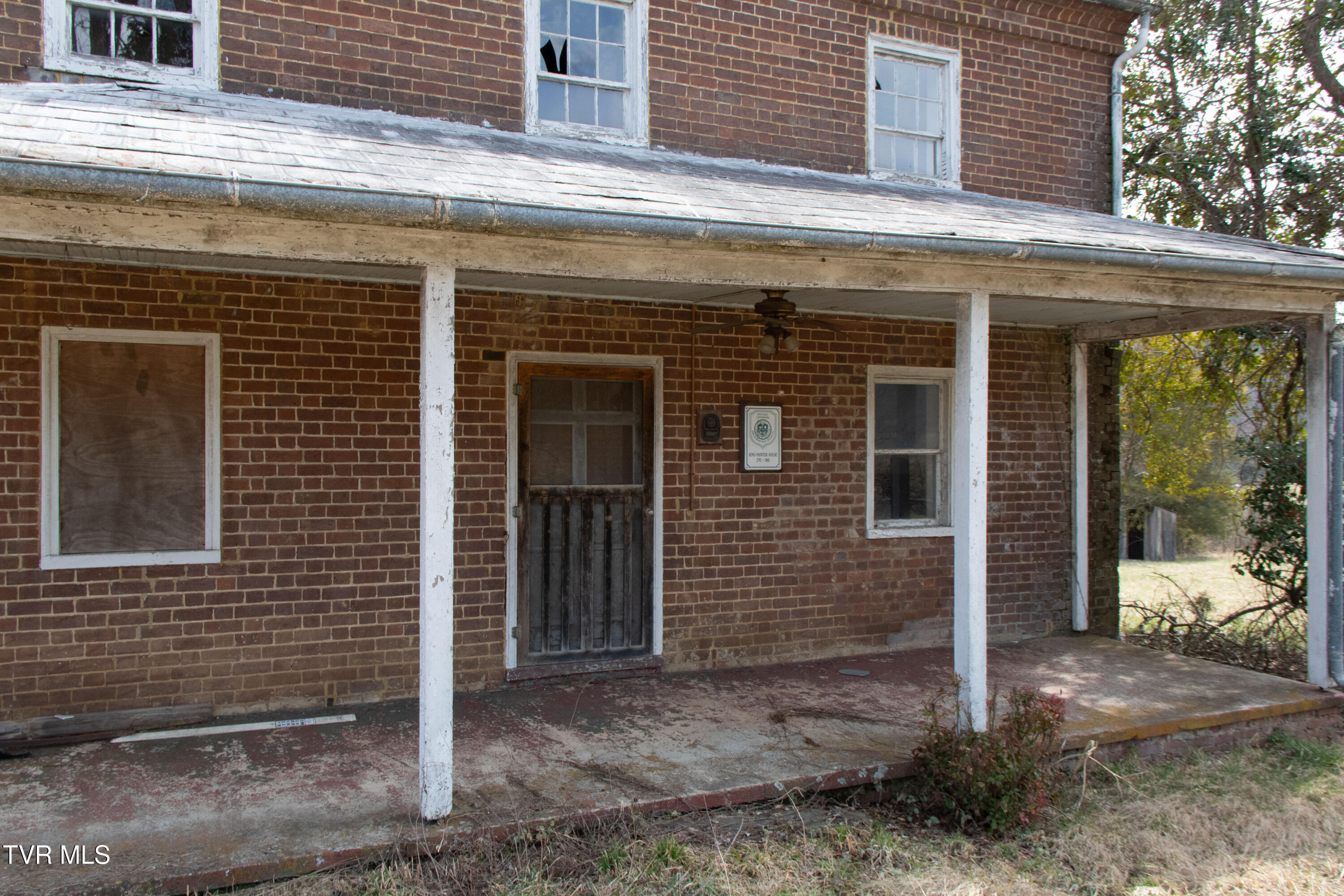 337 Painter Road Bristol, TN 37620 - Photo 4 of 52 Painter-4