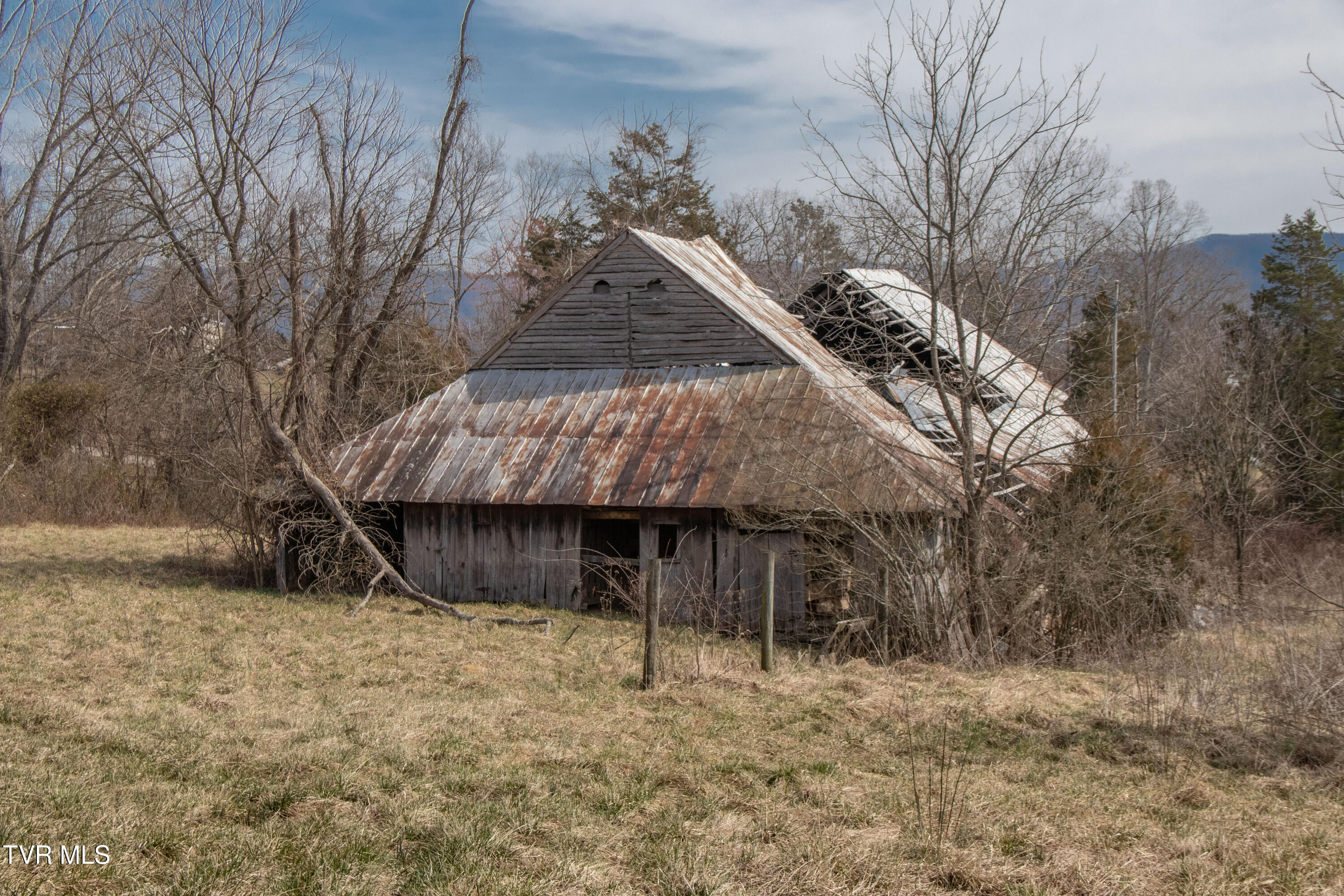 337 Painter Road Bristol, TN 37620 - Photo 51 of 52 Painter-21