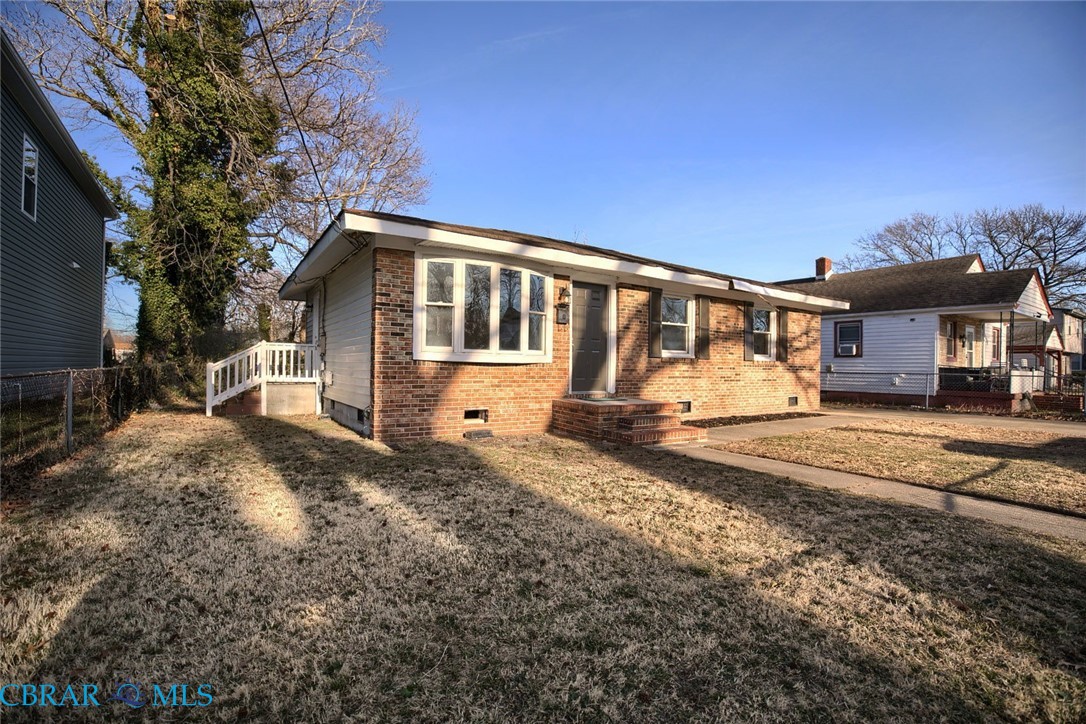 816 Smith Street Hampton, VA 23661 - Photo 2 of 24