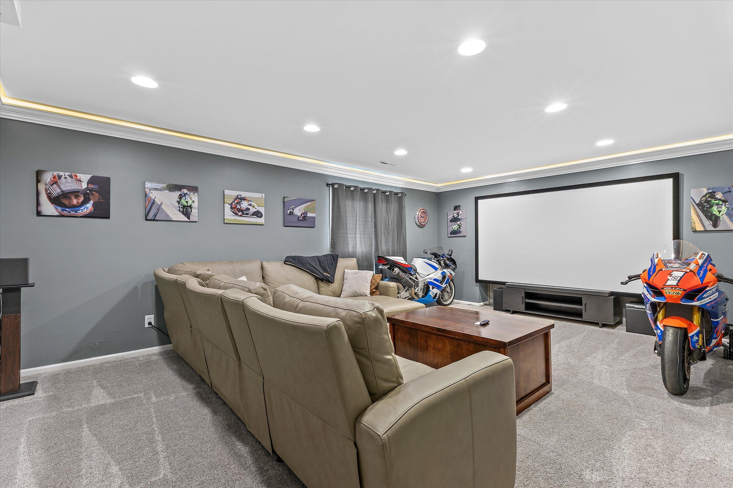 W290S2811 Carmarthen Road Genesee, WI 53188 - Photo 32 of 49 Theater Room/Flex Room