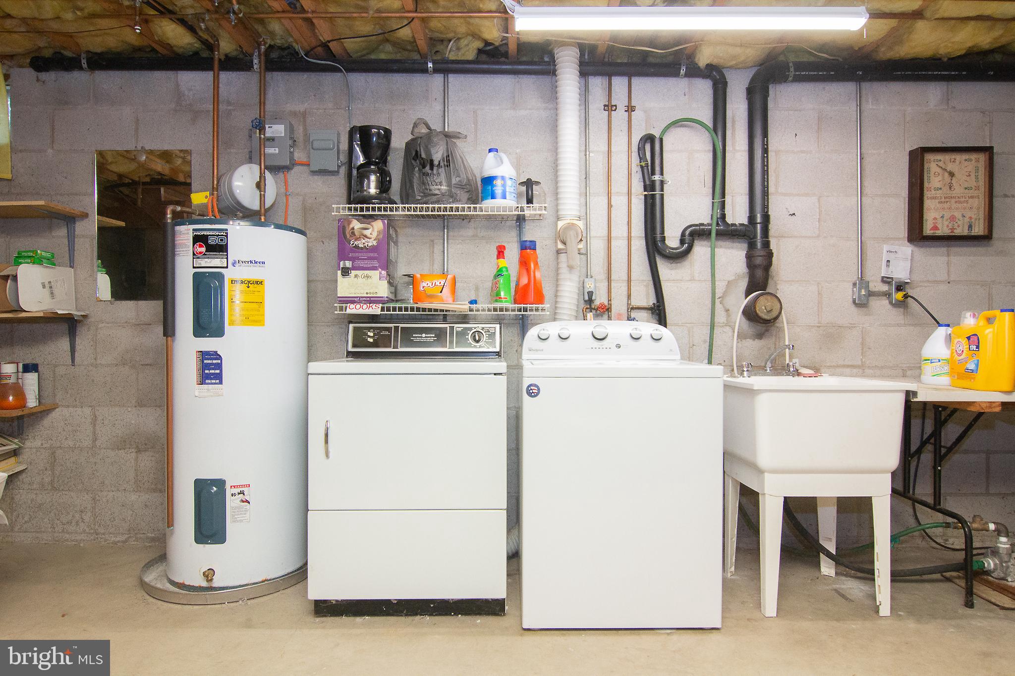 2799 Bert Fowler Road Manchester, MD 21102 - Photo 25 of 33 LL laundry area