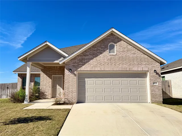 $2,500 | 18104 Emu Lane, Manor, TX 78653
