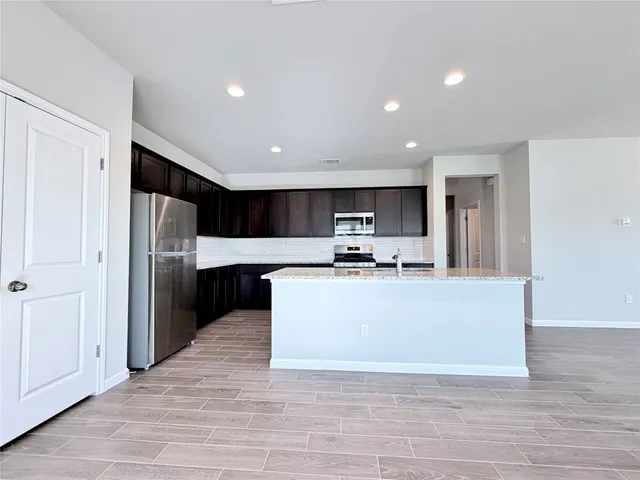 $2,600 | 18104 Emu Lane, Manor, TX 78653