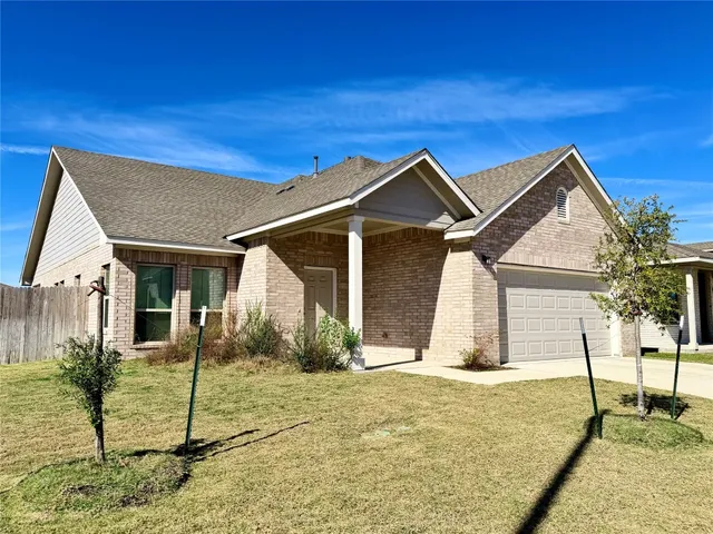 $2,600 | 18104 Emu Lane, Manor, TX 78653