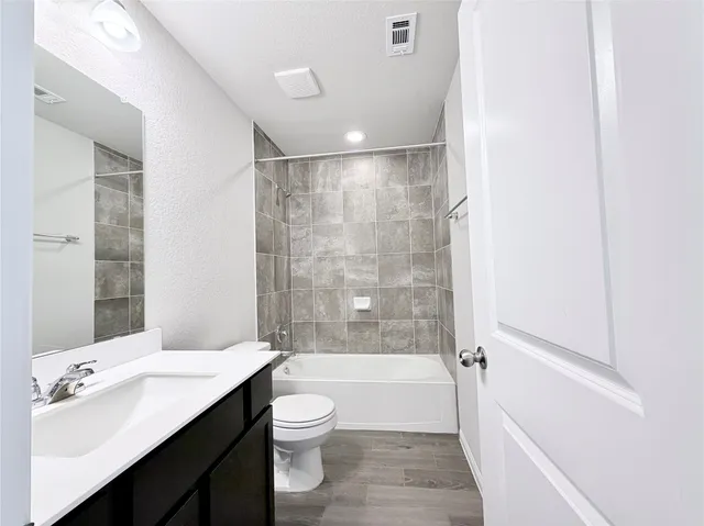 $2,500 | 18104 Emu Lane, Manor, TX 78653