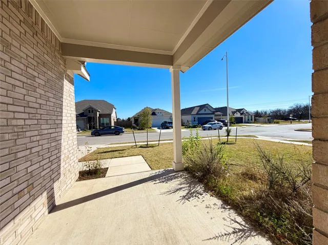 $2,500 | 18104 Emu Lane, Manor, TX 78653